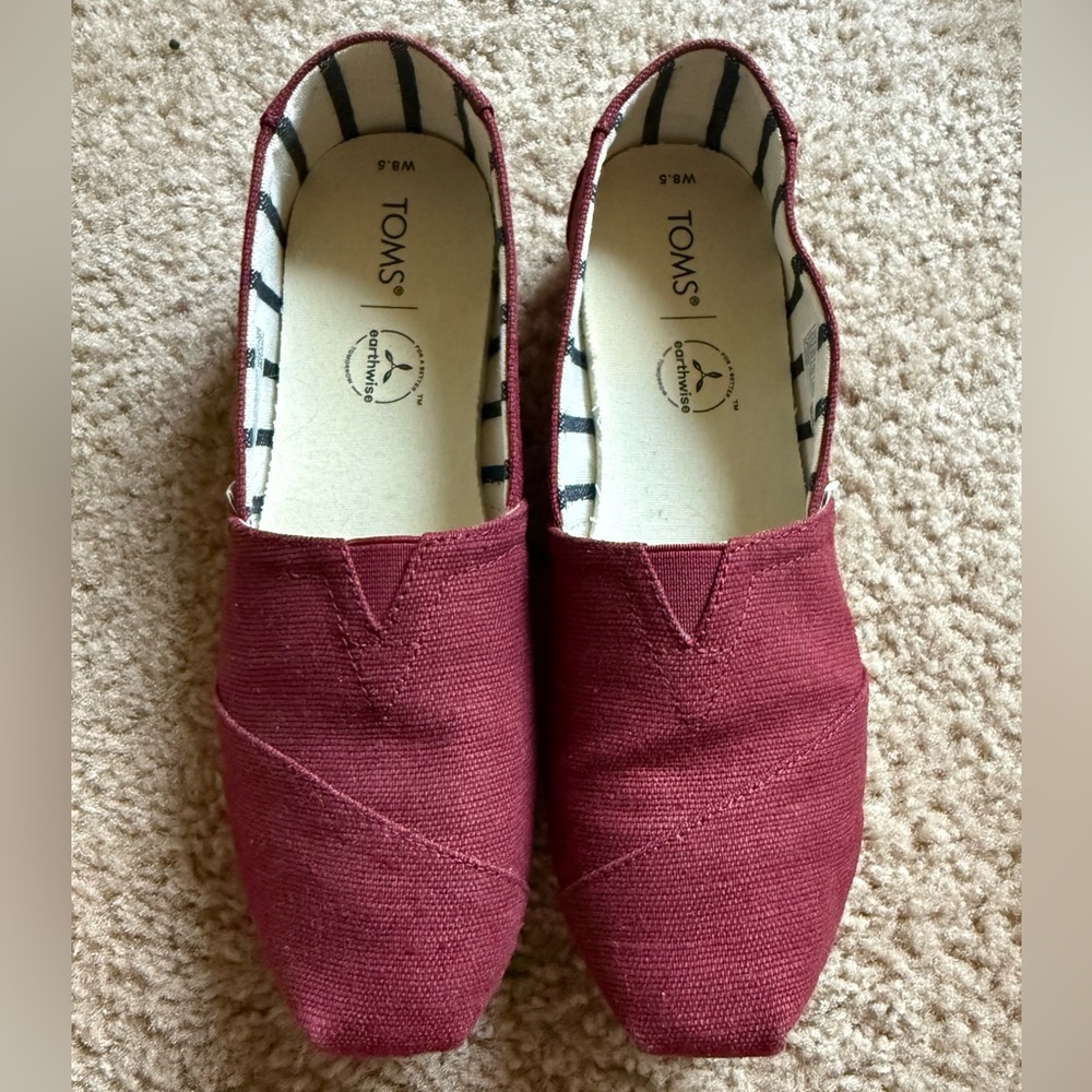 Toms Alpargata shoes, size 8.5, burgundy